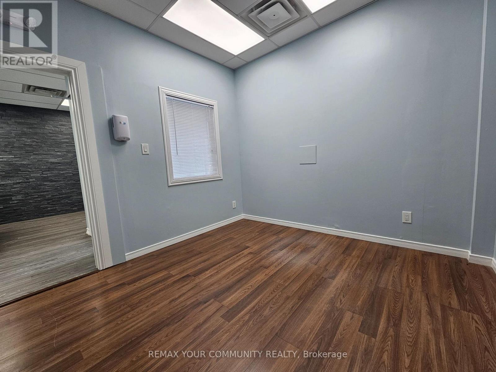 7 - 4646 Dufferin Street, Toronto, Ontario  M3H 5S4 - Photo 8 - W14089234