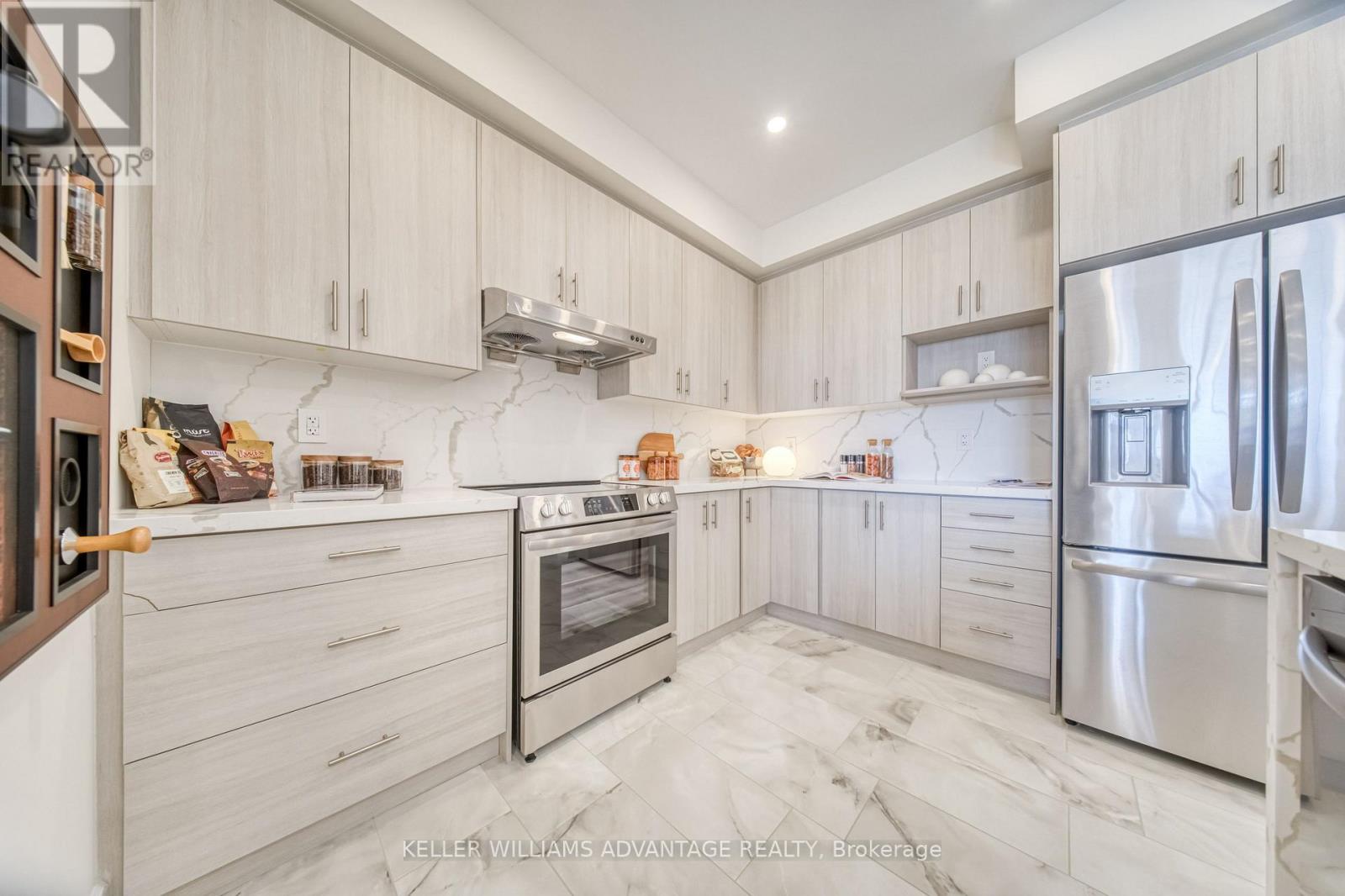 10 - 78 Gathering Lane, Richmond Hill, Ontario  L4S 0S4 - Photo 9 - N14089762