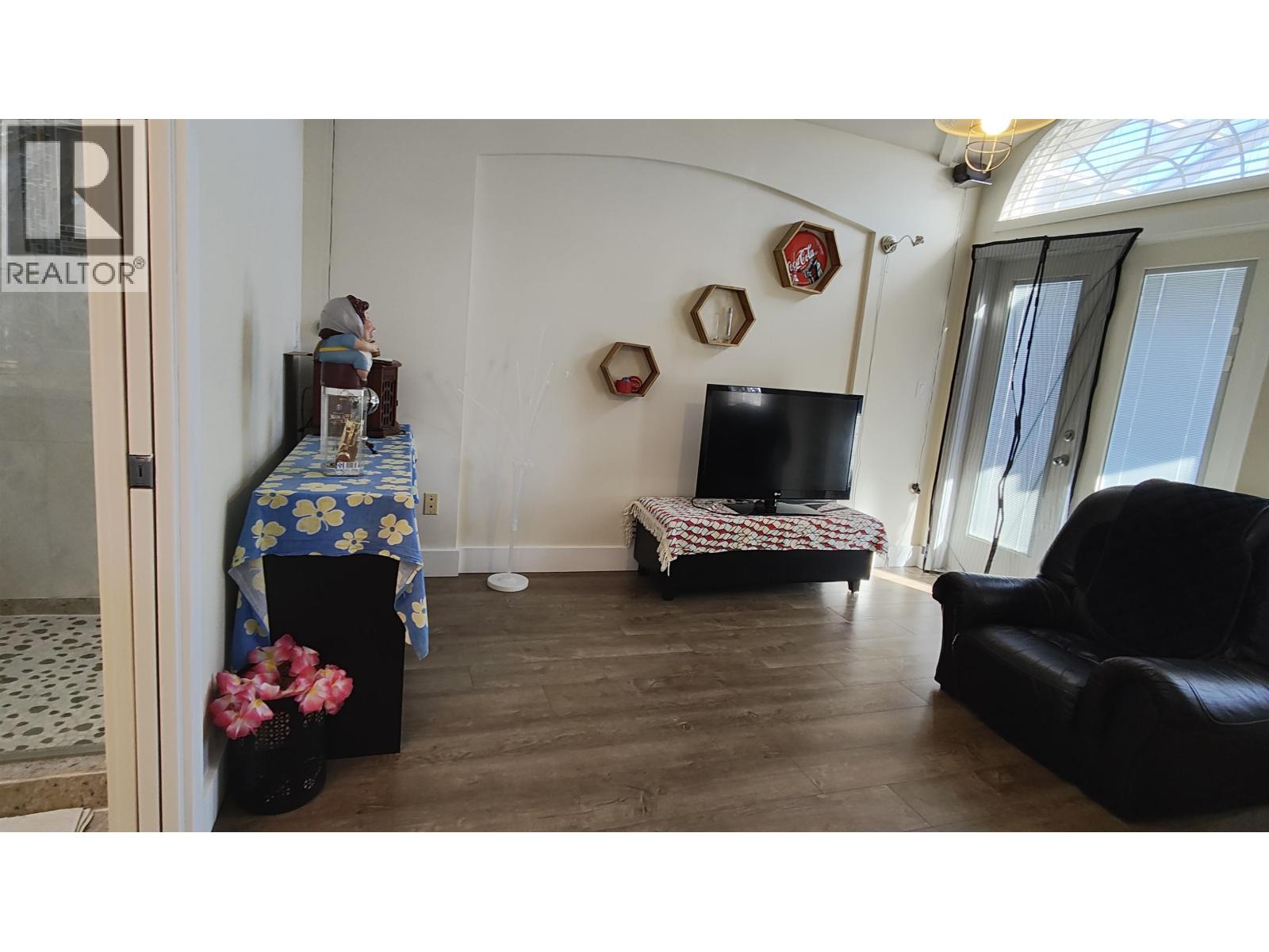 8675 Armstrong Avenue, Burnaby, British Columbia  V3N 2H4 - Photo 23 - R3175657