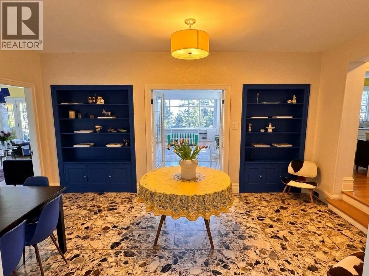 4670 Piccadilly South, West Vancouver, British Columbia  V7W 1J7 - Photo 2 - R3176374