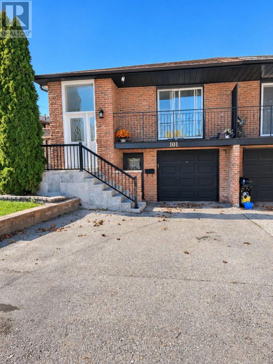 101 HANSON ROAD, mississauga (fairview), Ontario