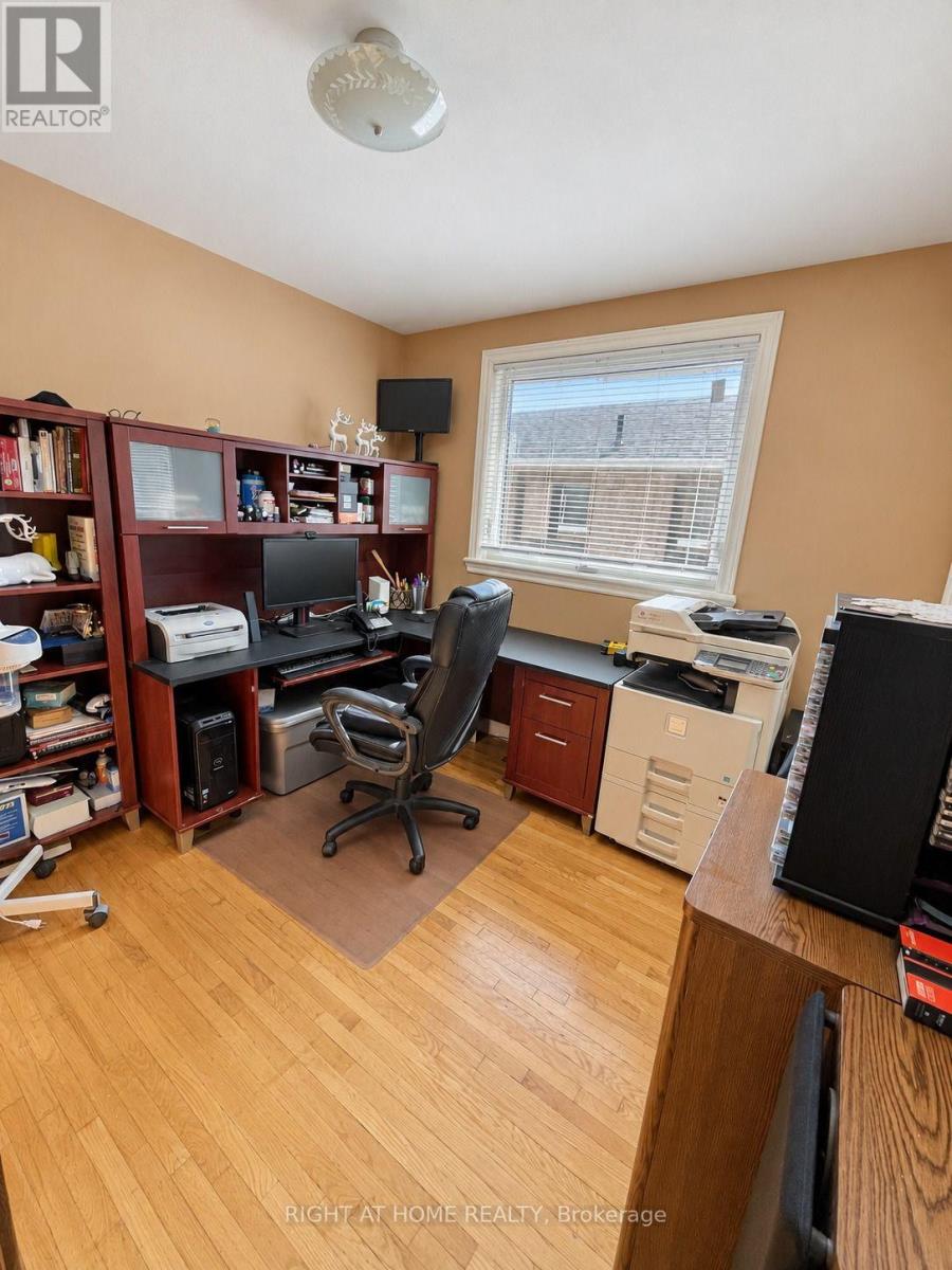 101 Hanson Road, Mississauga (Fairview), Ontario  L5B 2E3 - Photo 23 - W14091308