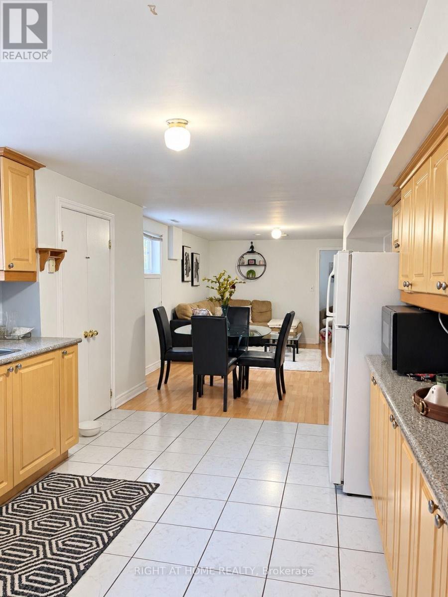 101 Hanson Road, Mississauga (Fairview), Ontario  L5B 2E3 - Photo 32 - W14091308