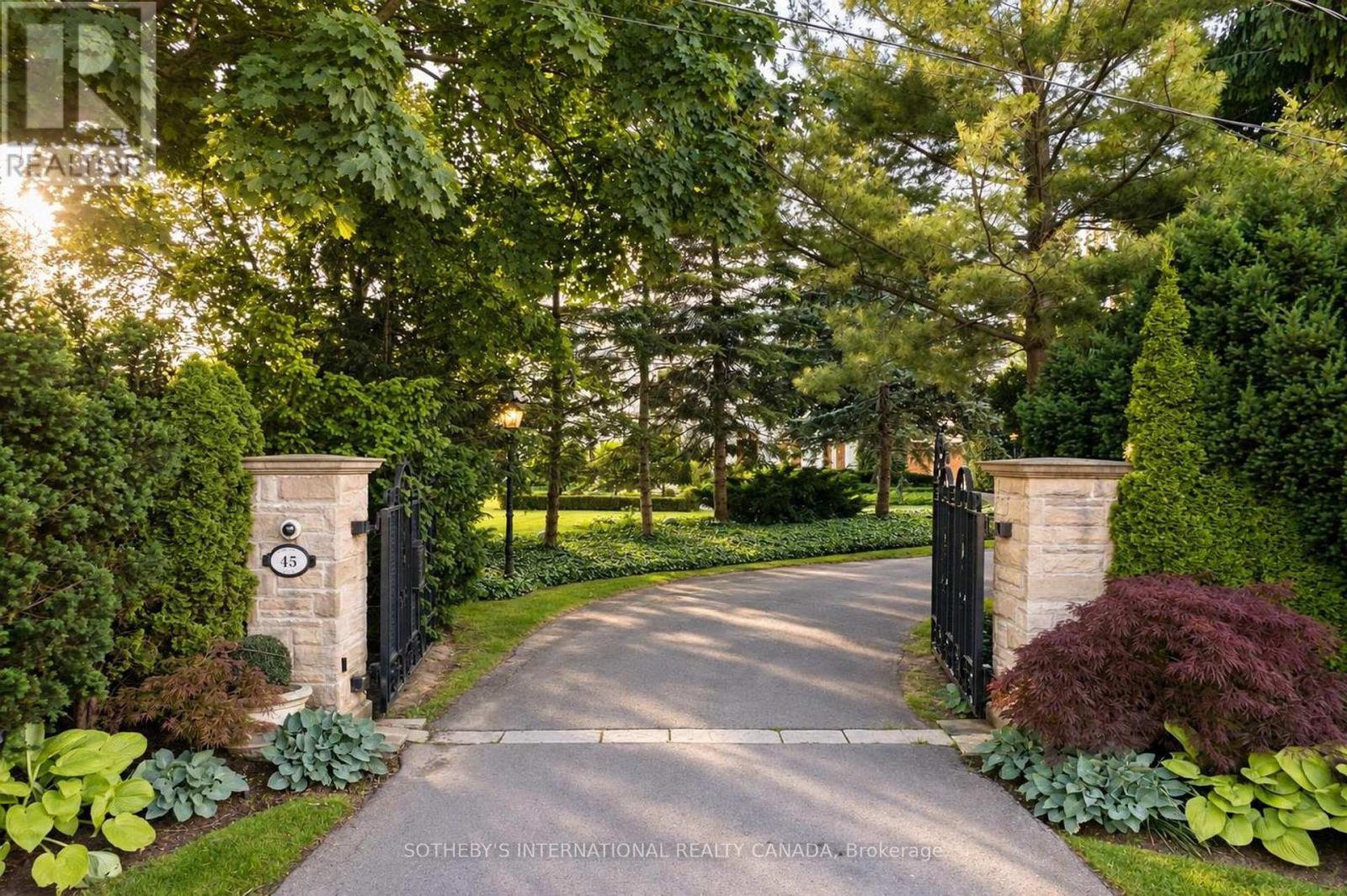 45 & 51 Bayview Ridge, Toronto, Ontario  M2L 1E3 - Photo 8 - C14034752