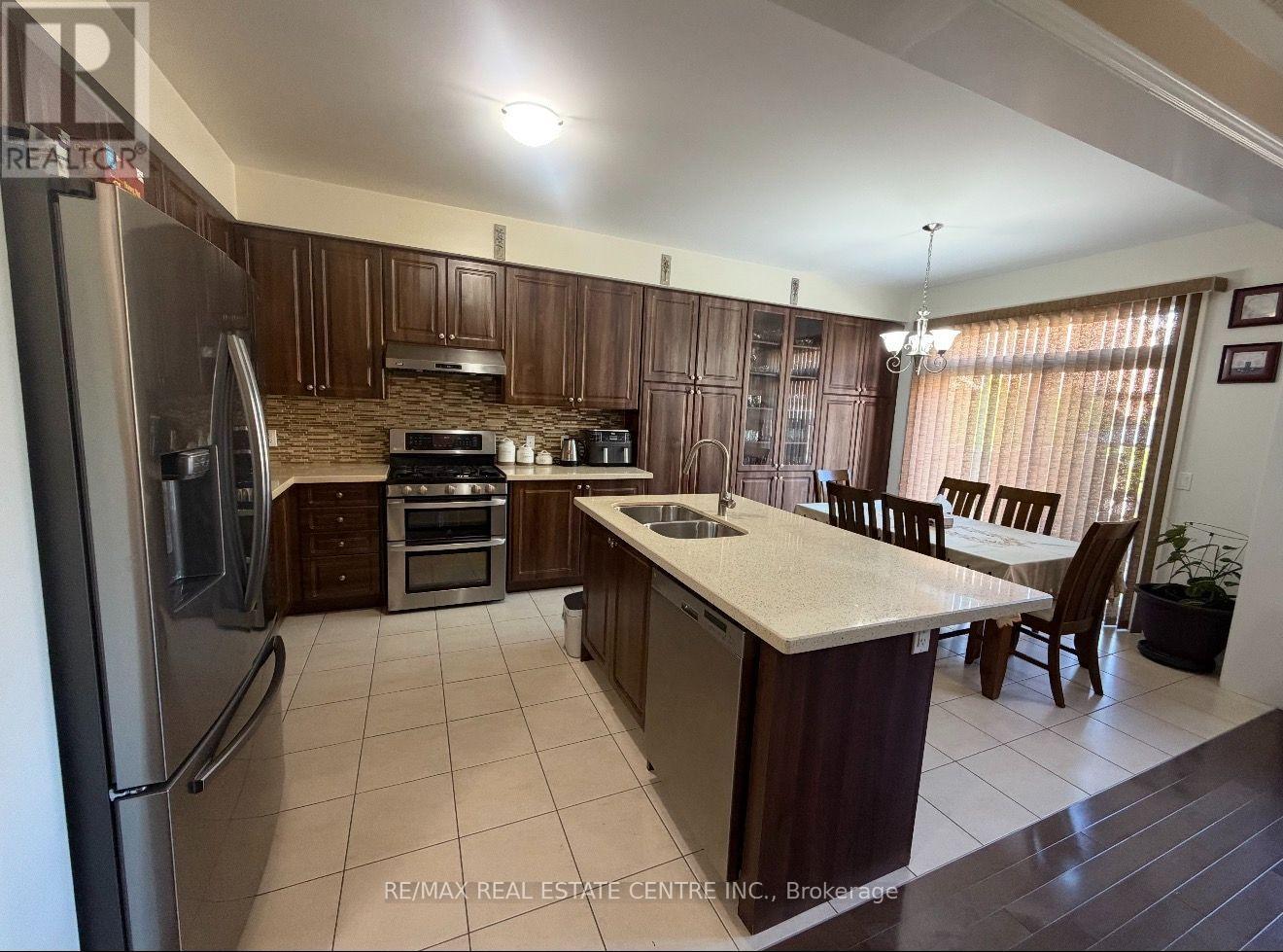 14 Twistleton Street, Caledon, Ontario  L7C 3V6 - Photo 11 - W13855746