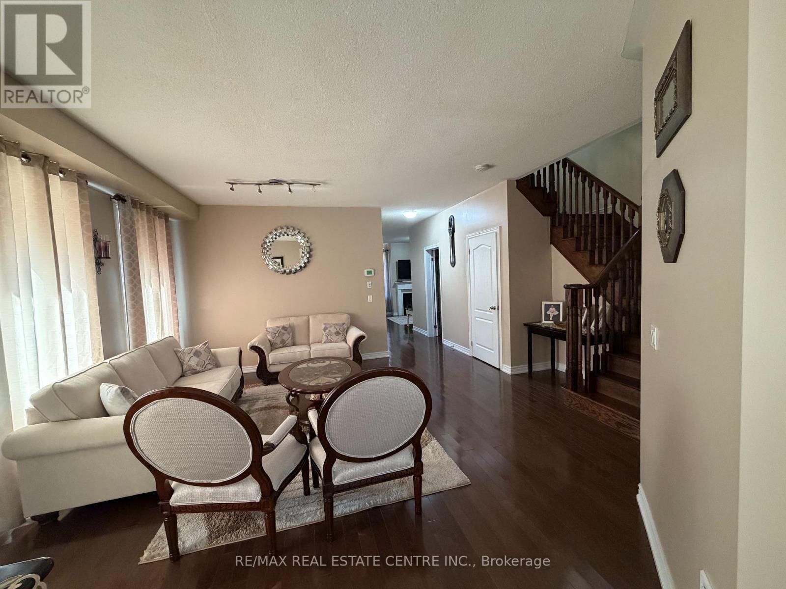 14 Twistleton Street, Caledon, Ontario  L7C 3V6 - Photo 6 - W13855746