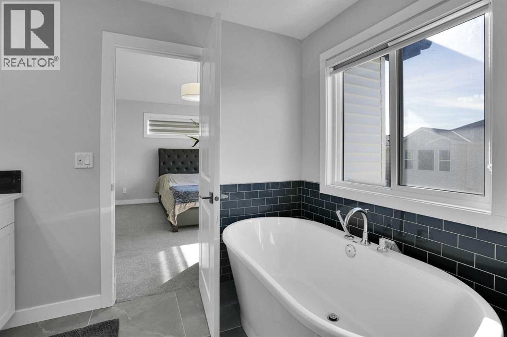 25 Belvedere Terrace SE