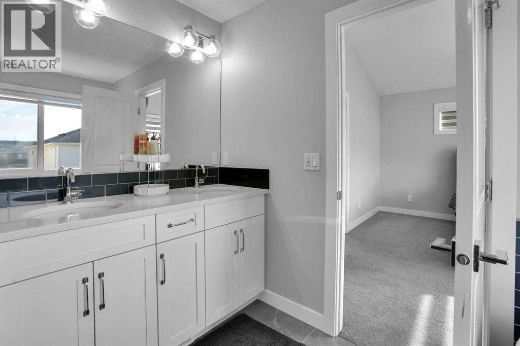 25 Belvedere Terrace SE