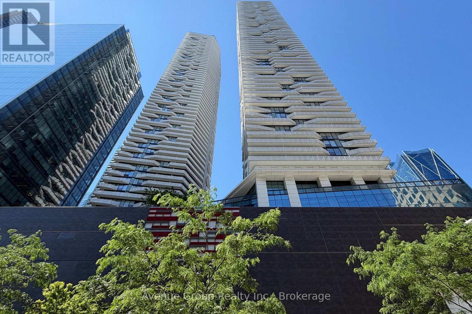 1705 - 100 HARBOUR STREET, Toronto, Ontario