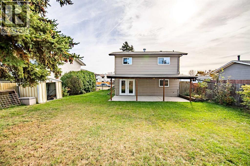 12 Opal Close