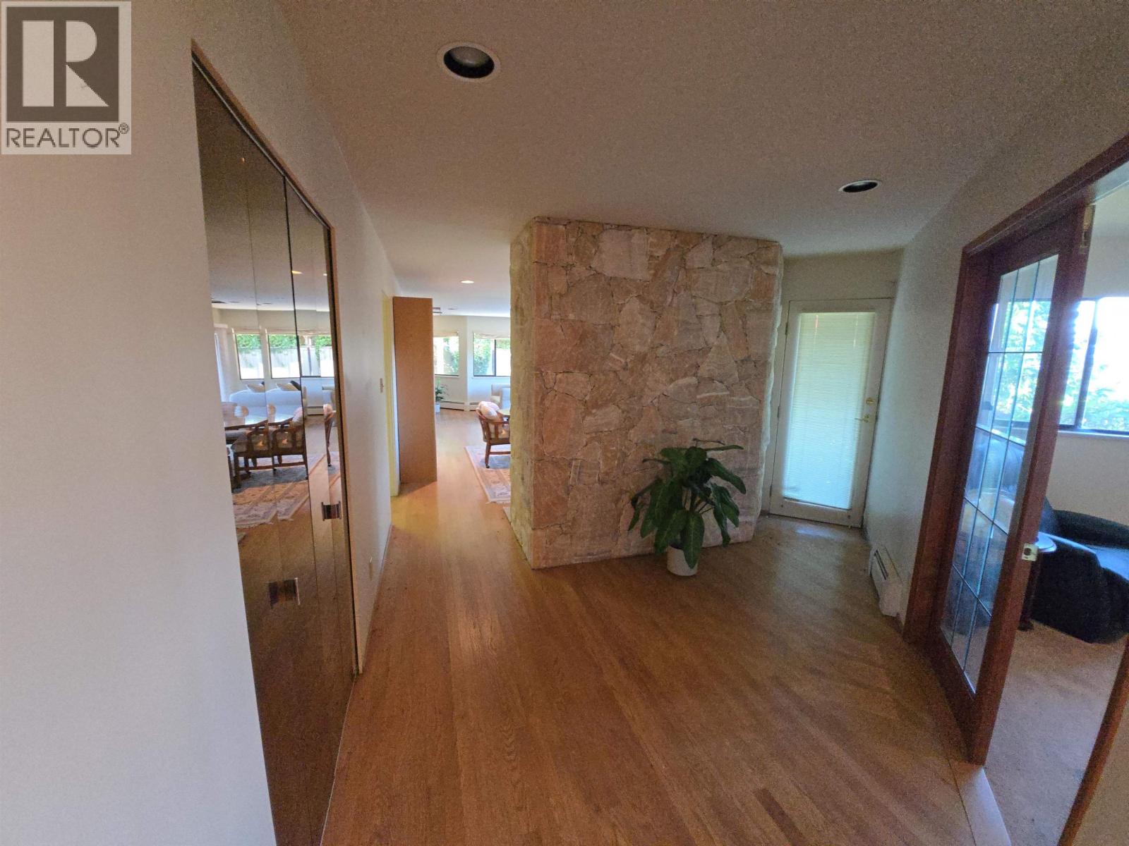 4764 Woodburn Road, West Vancouver, British Columbia  V7S 3B2 - Photo 23 - R3174334