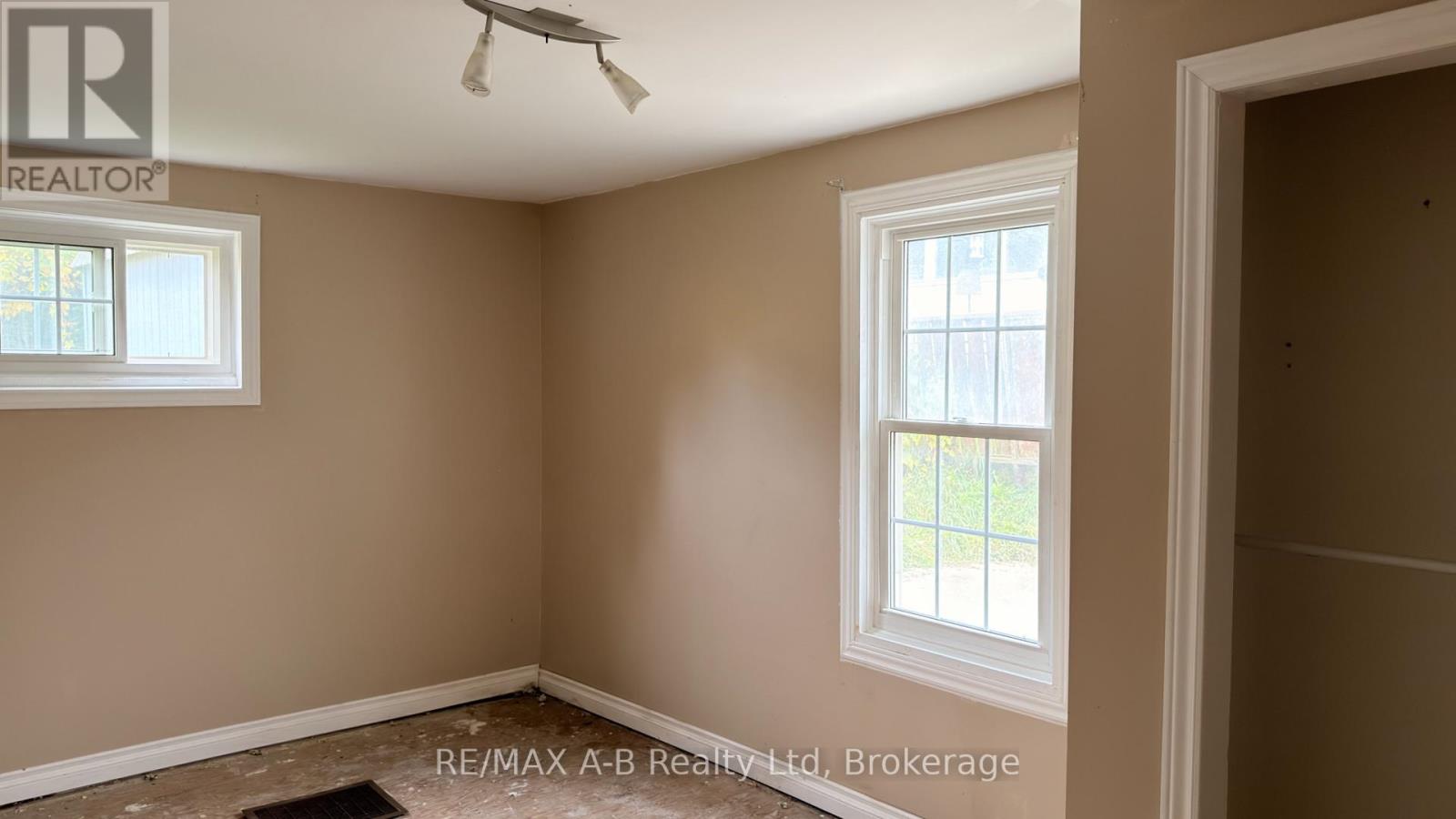21 Henry Street, Cambridge, Ontario  N1R 3V8 - Photo 23 - X14091368