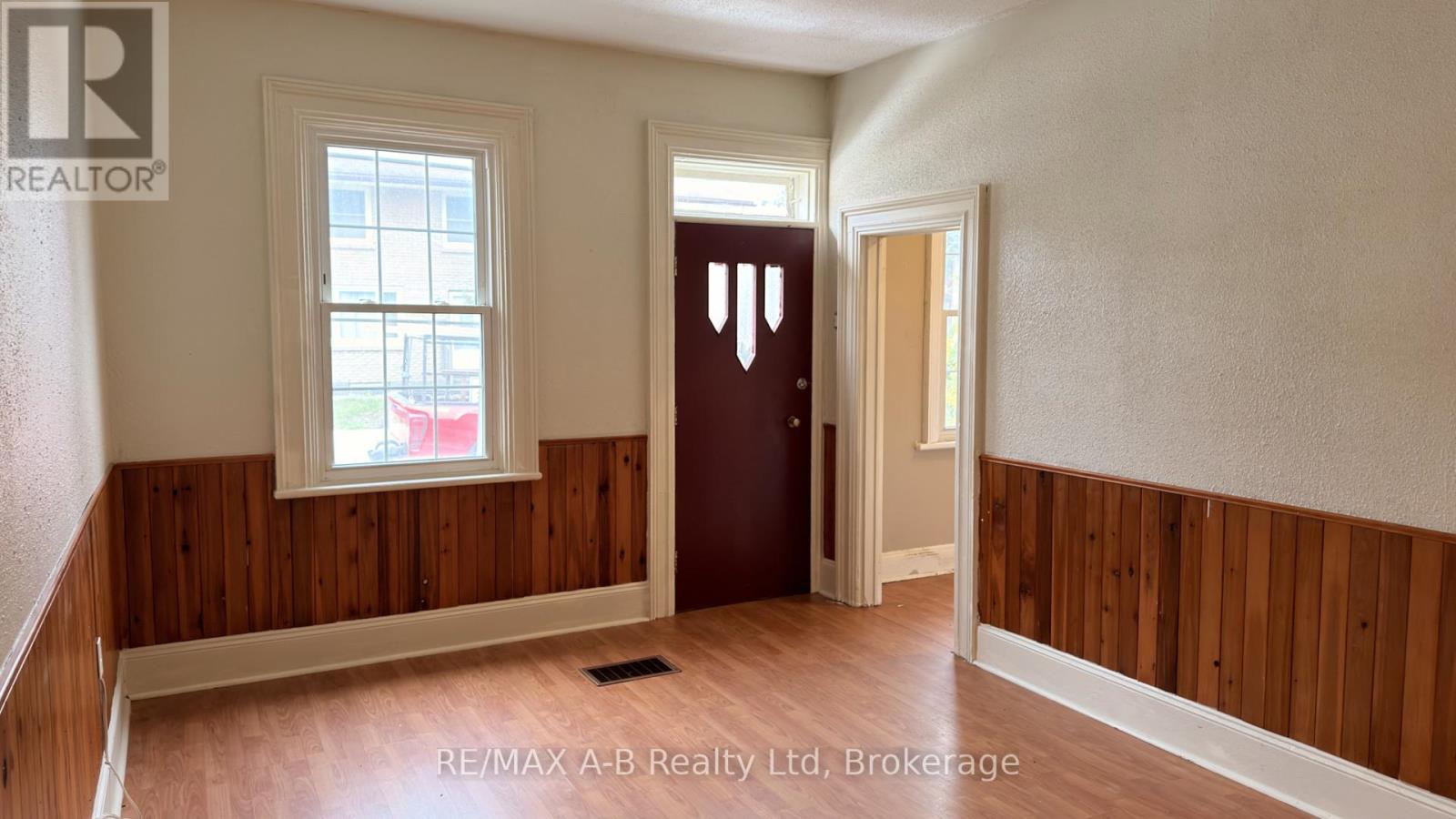 21 Henry Street, Cambridge, Ontario  N1R 3V8 - Photo 3 - X14091368