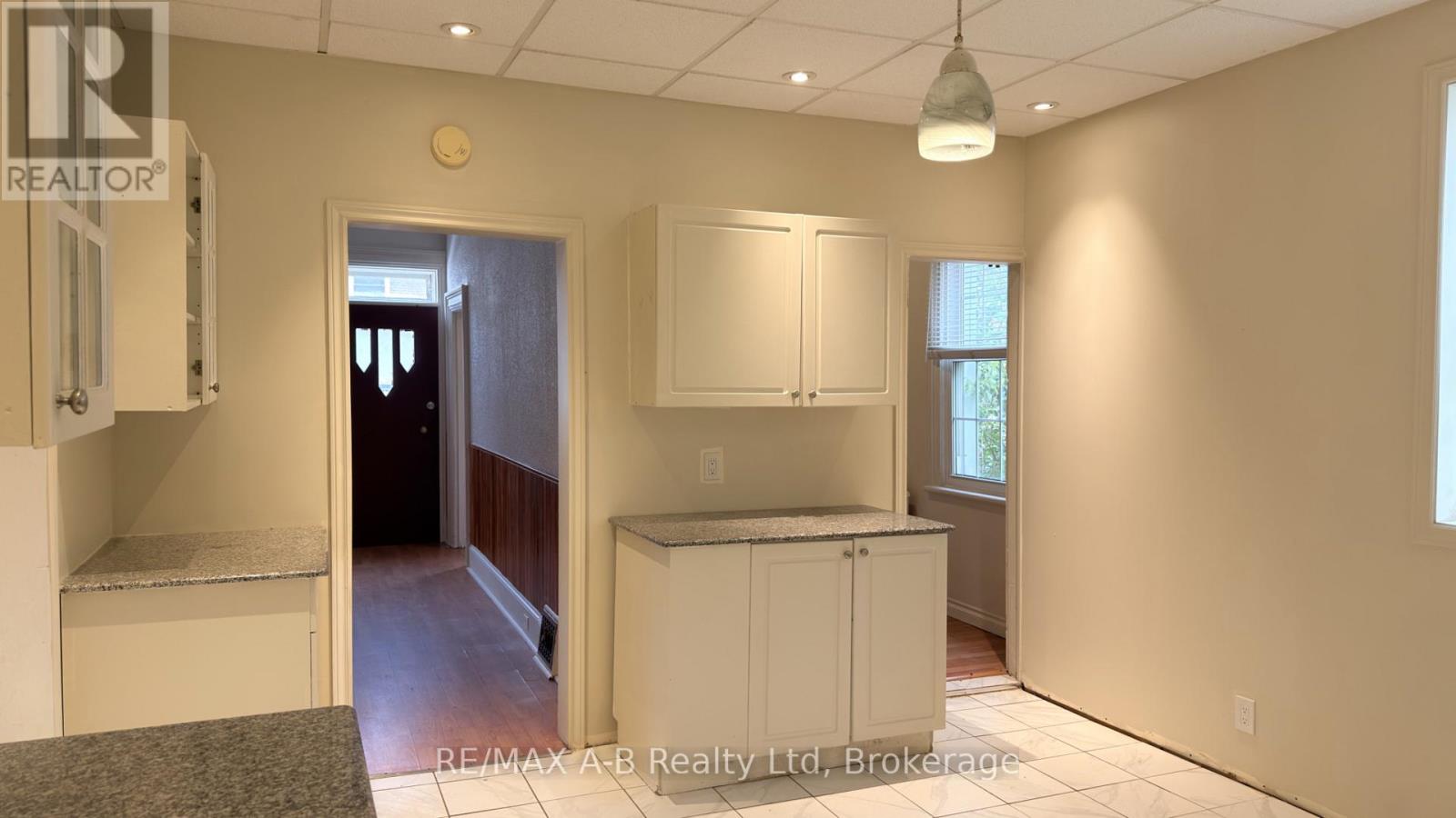 21 Henry Street, Cambridge, Ontario  N1R 3V8 - Photo 7 - X14091368