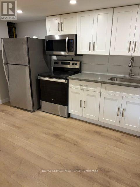 BASEMENT - 448 GRANTHAM AVENUE, St. Catharines, Ontario