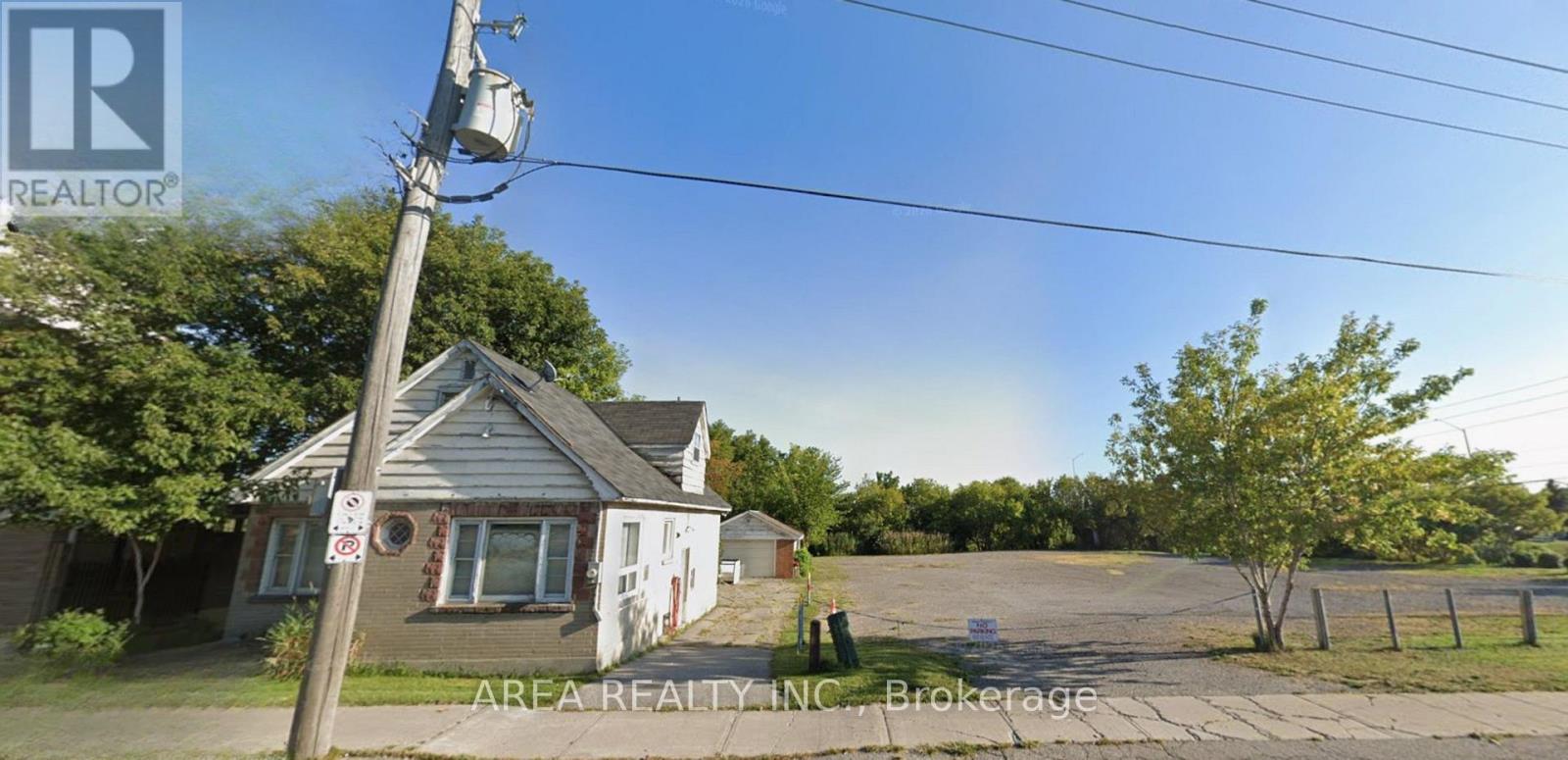 245-255 BLOOR STREET W, Oshawa, Ontario