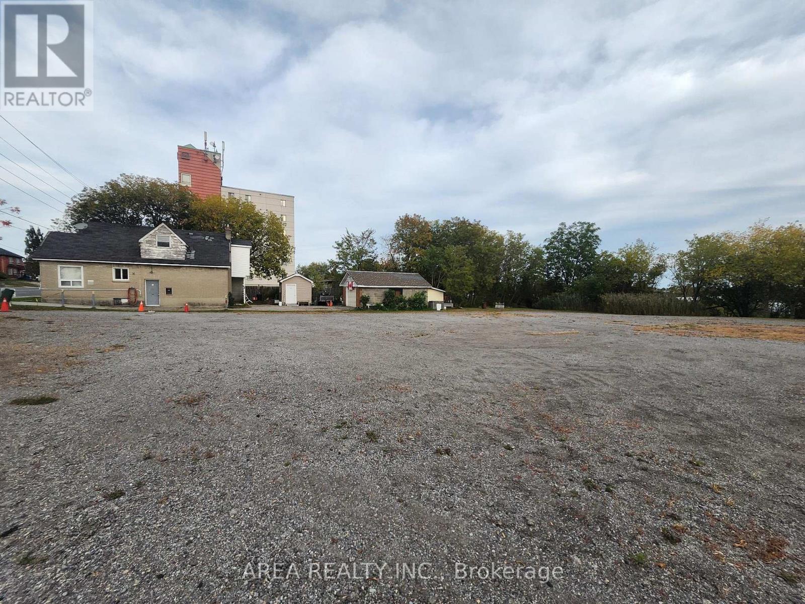 245-255 Bloor Street W, Oshawa, Ontario  L1J 1P5 - Photo 14 - E14091350