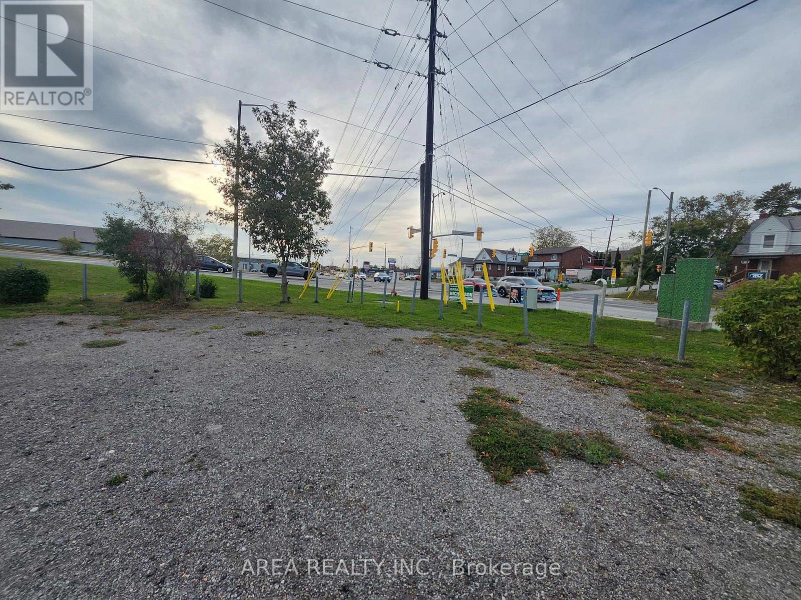 245-255 Bloor Street W, Oshawa, Ontario  L1J 1P5 - Photo 17 - E14091350