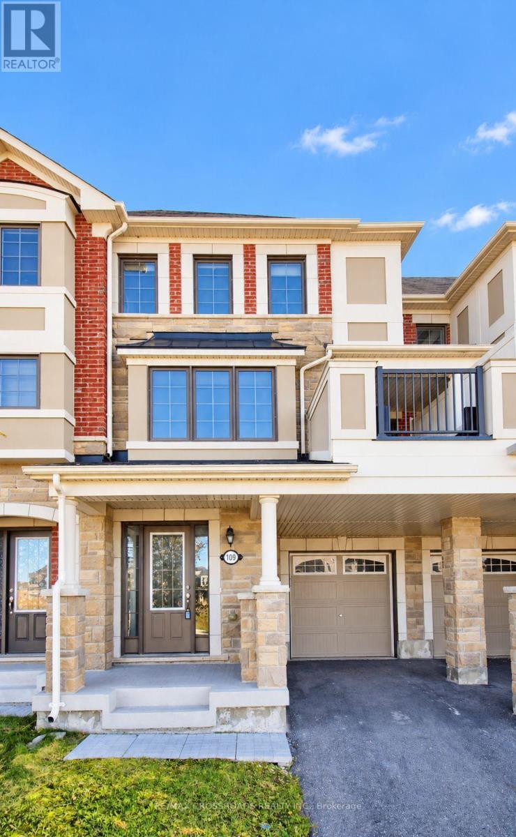 109 Mcalister Avenue, Richmond Hill, Ontario  L4S 0L2 - Photo 2 - N14091364