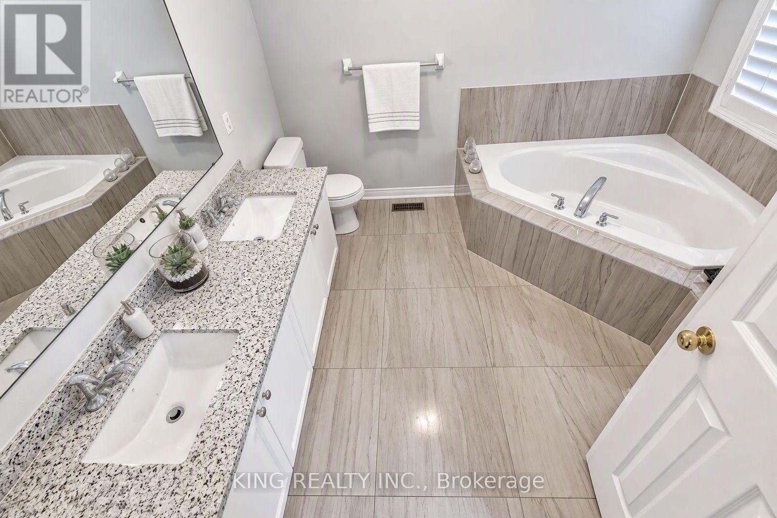 72 Baylawn Circle S, Brampton, Ontario  L6P 2M5 - Photo 29 - W14091346