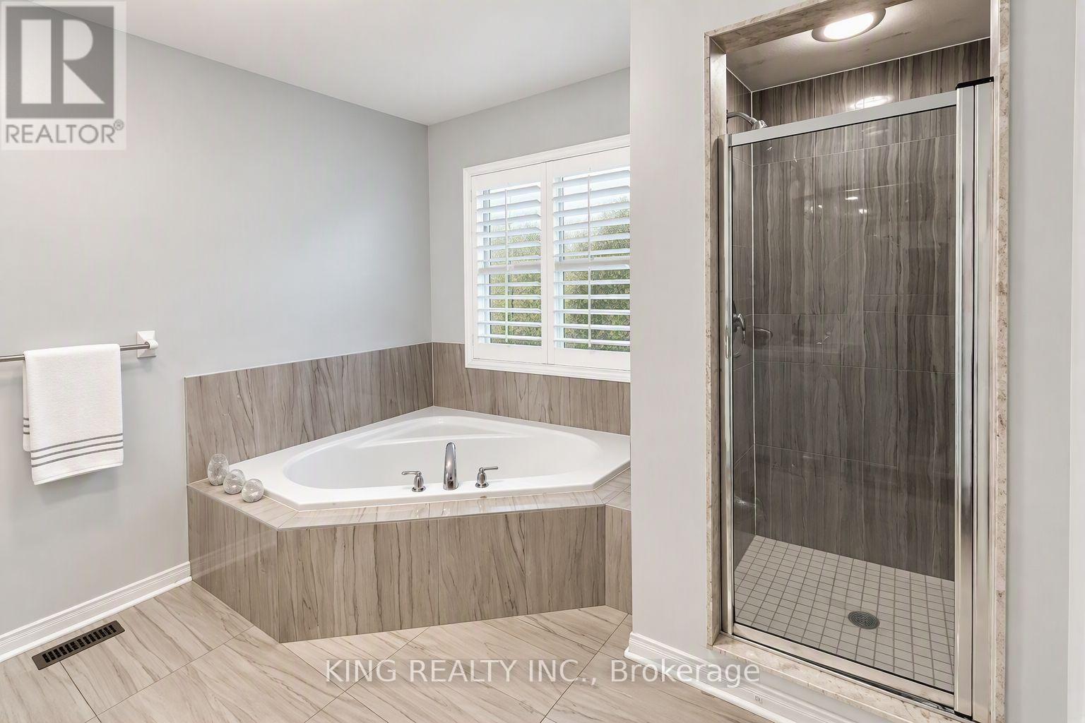 72 Baylawn Circle S, Brampton, Ontario  L6P 2M5 - Photo 30 - W14091346