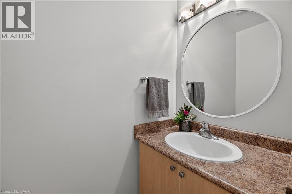 53 Sunnycroft Court, Waterdown, Ontario  L0R 2H4 - Photo 27 - 40871812
