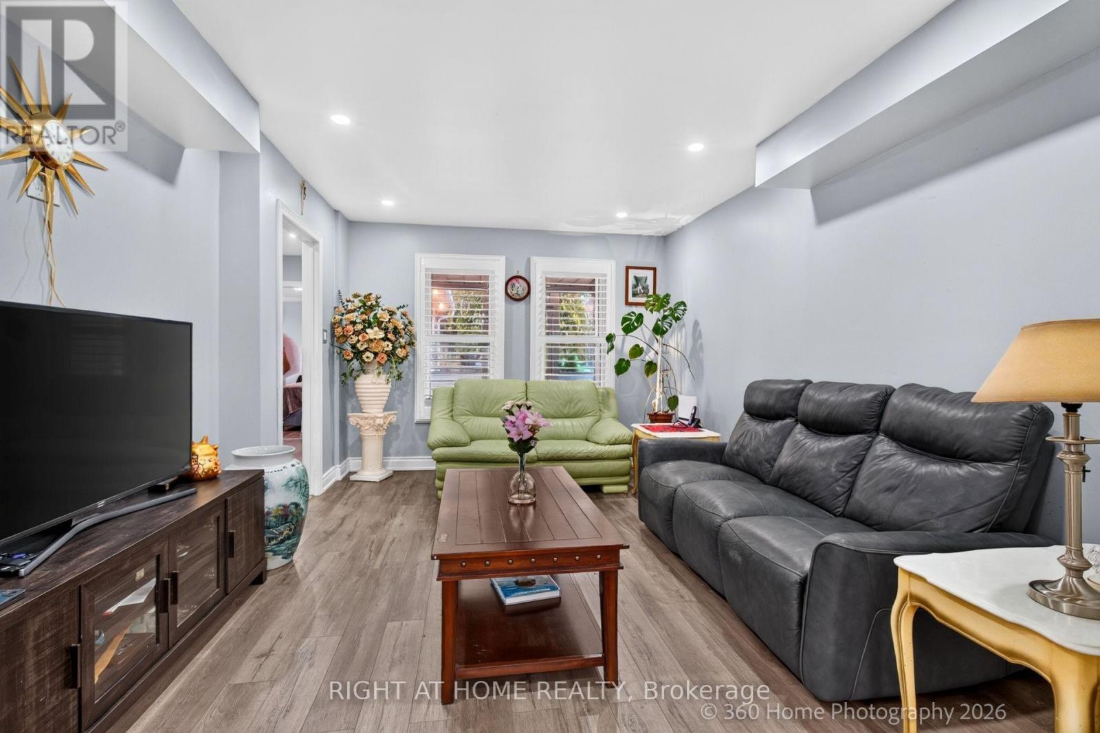 57 Cornwall Drive, Ajax, Ontario  L1T 3G2 - Photo 2 - E14091384