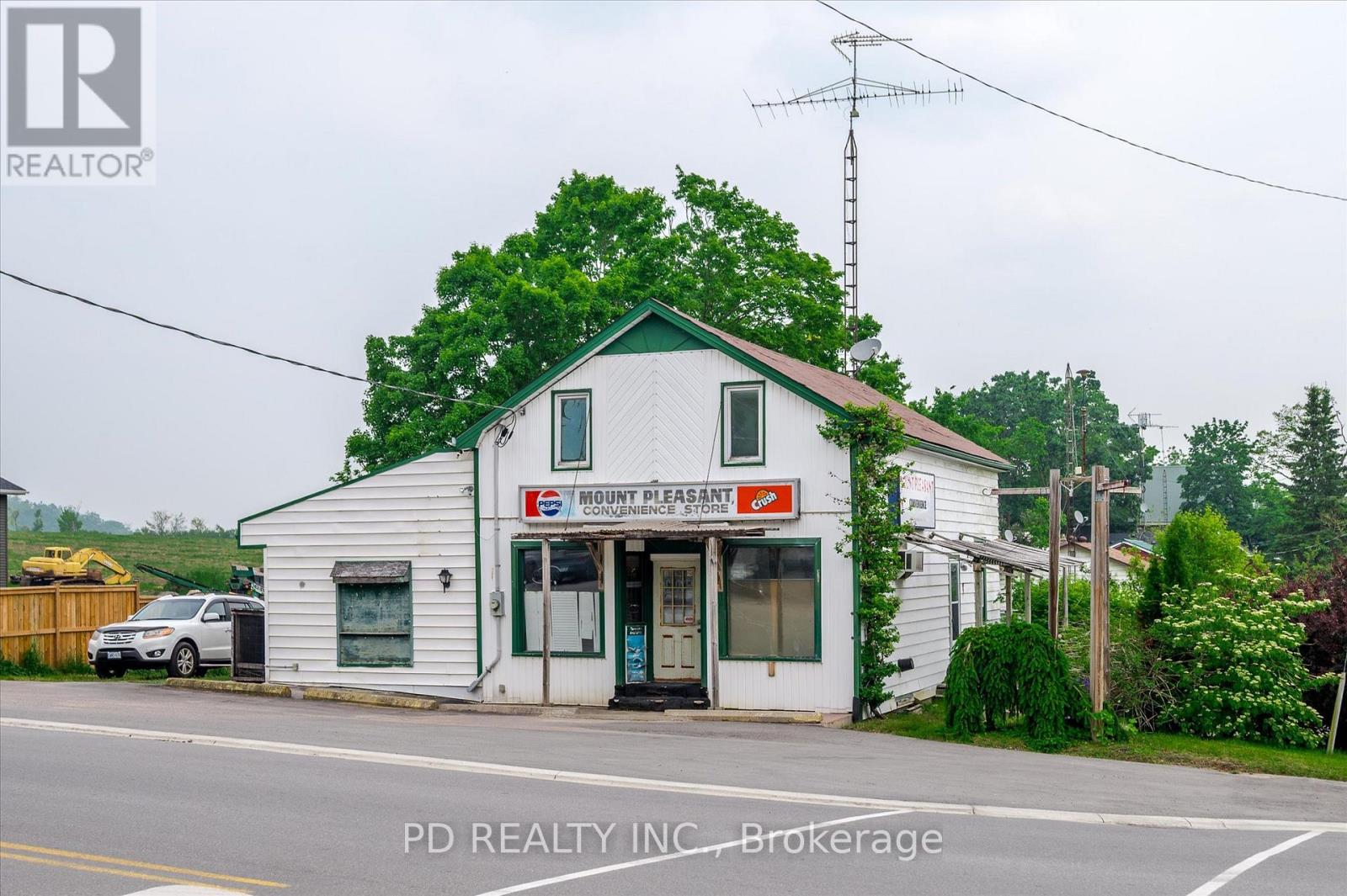 2449 Queen Mary Street, Cavan Monaghan, Ontario  L0A 1C0 - Photo 2 - X12948220