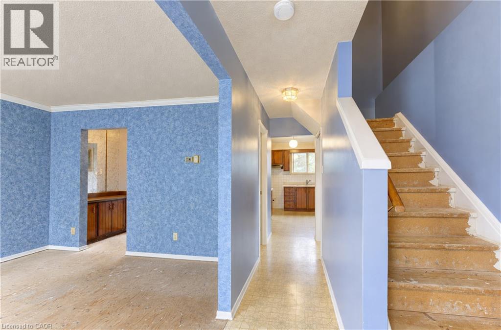 62 The Country Way, Kitchener, Ontario  N2E 2K8 - Photo 5 - 40870672