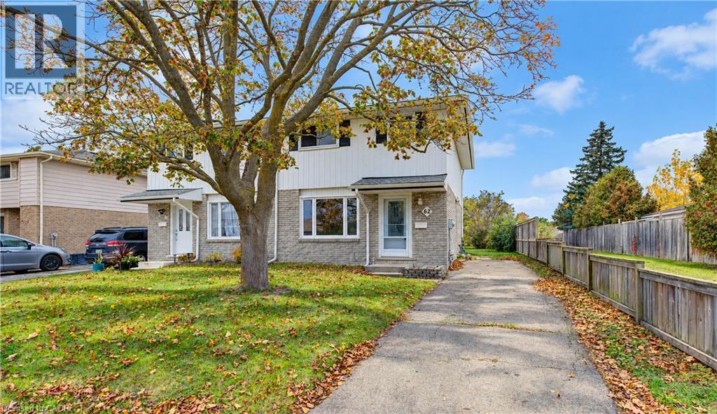 62 The Country Way, Kitchener, Ontario  N2E 2K8 - Photo 2 - 40870672