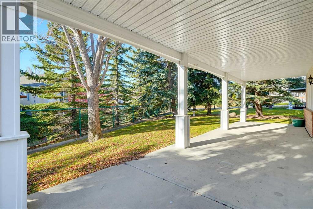 11 Prominence Point SW, Calgary, Alberta  T3H 3E8 - Photo 35 - A2352417