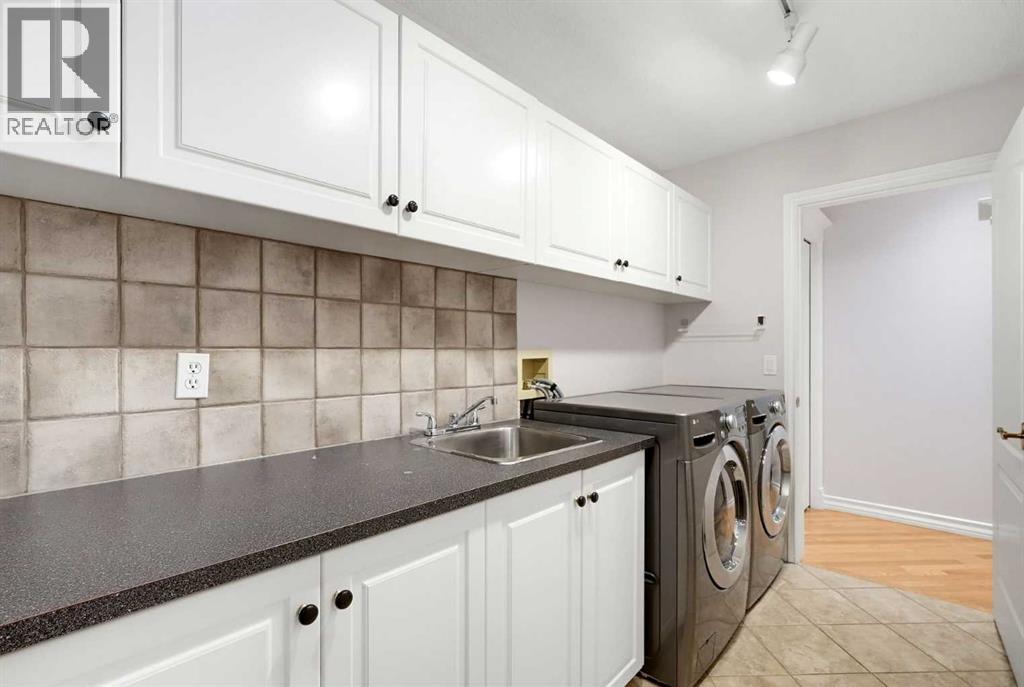 11 Prominence Point SW, Calgary, Alberta  T3H 3E8 - Photo 23 - A2352417