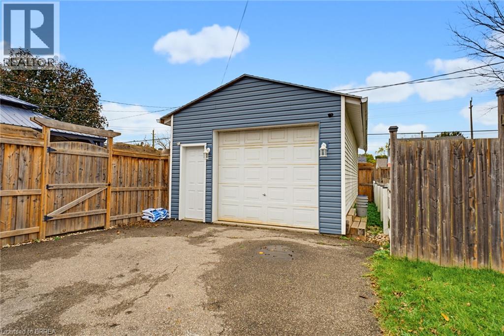 77 Eighth Avenue, Brantford, Ontario  N3S 1C4 - Photo 15 - 40871205