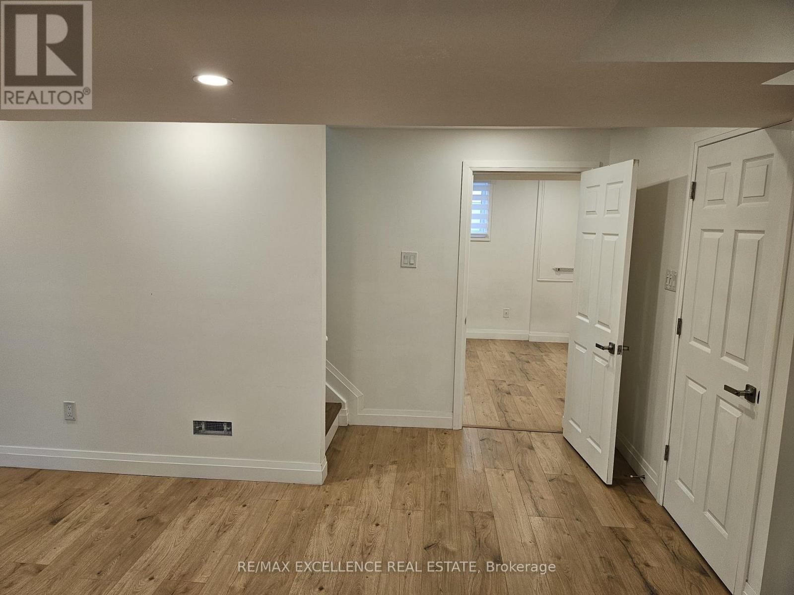 Walkout Basement - 46 Tradewinds Place, Kitchener, Ontario  N2N 3G4 - Photo 9 - X13734094