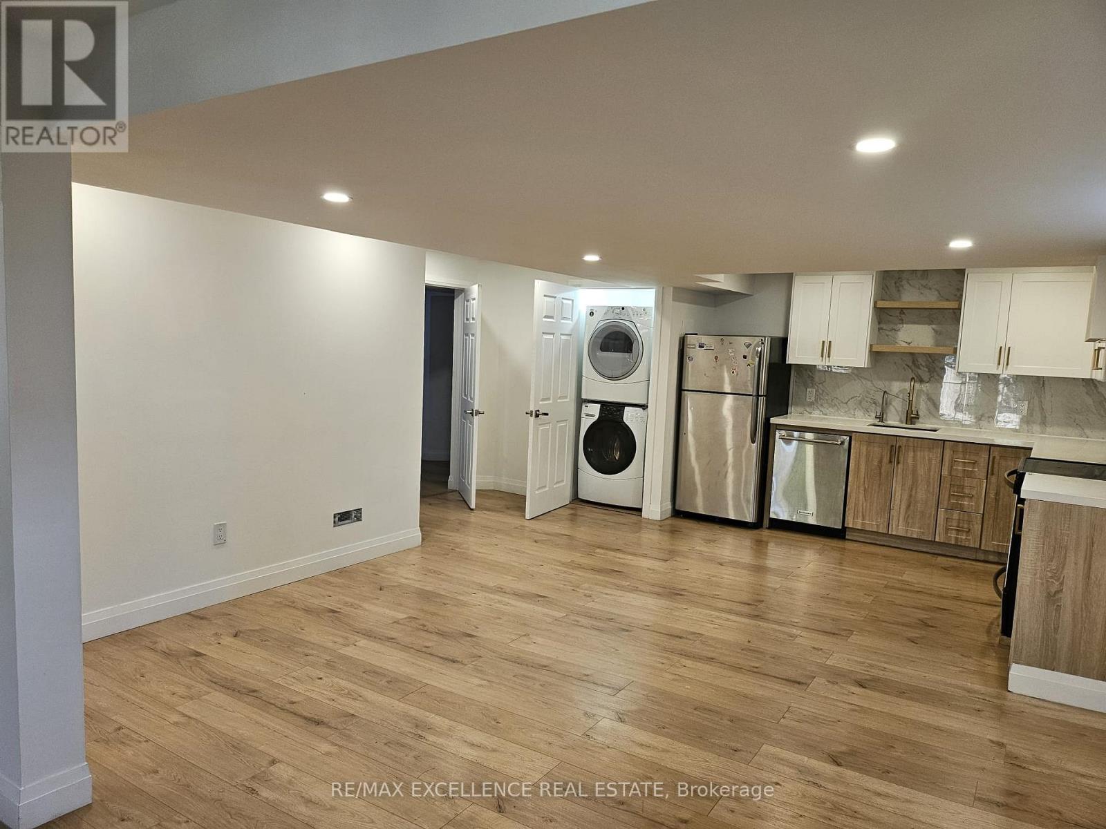 Walkout Basement - 46 Tradewinds Place, Kitchener, Ontario  N2N 3G4 - Photo 7 - X13734094