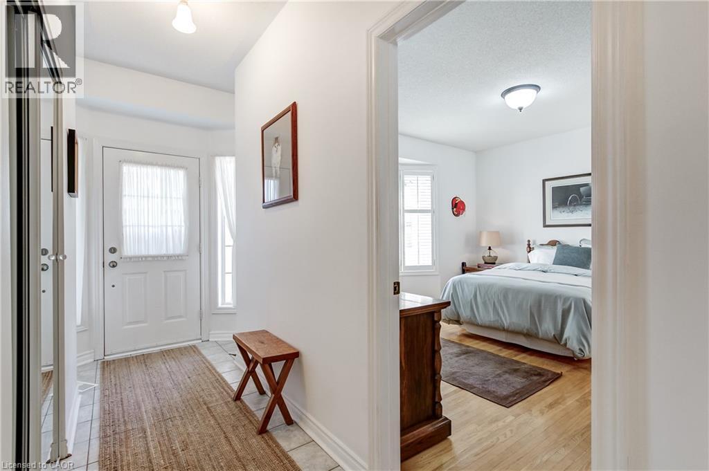 260 Silverbirch Boulevard, Mount Hope, Ontario  L0R 1W0 - Photo 6 - 40869346