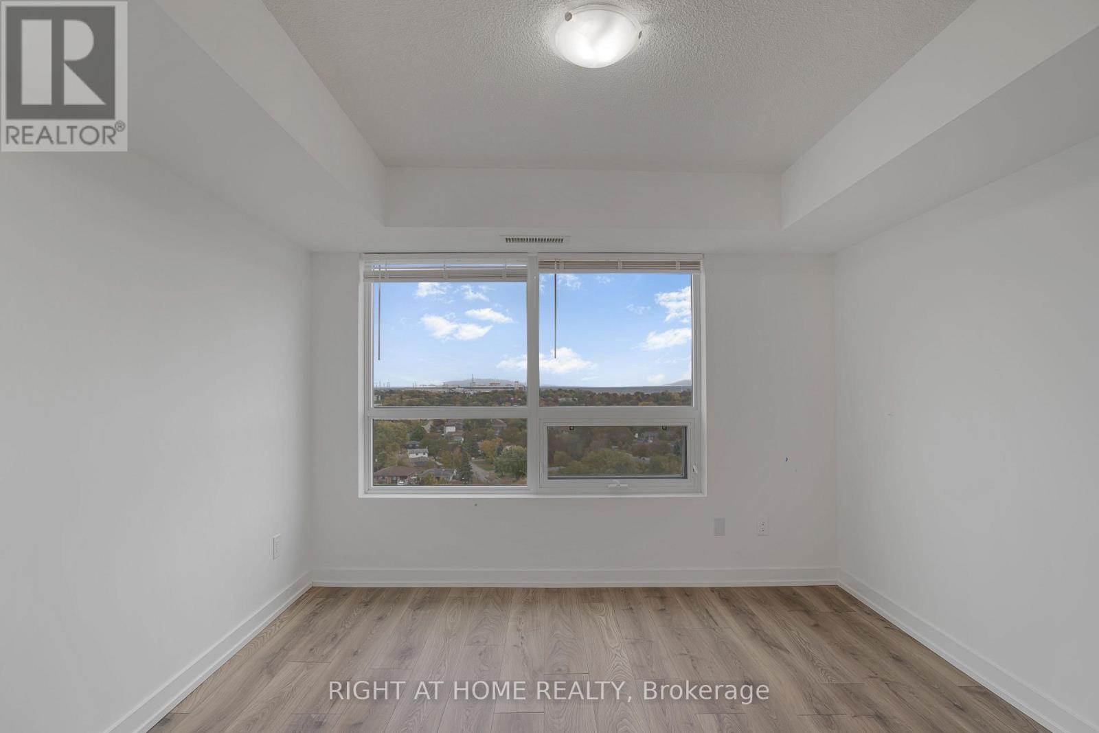 1302 - 1435 Celebration Drive, Pickering, Ontario  L1W 0C4 - Photo 25 - E14034750