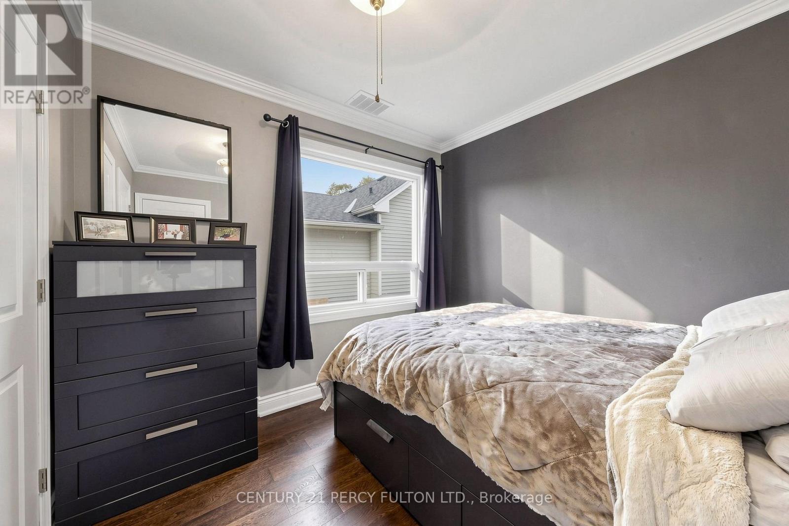 76 Arlington Avenue, Oshawa, Ontario  L1G 2N6 - Photo 23 - E14091046