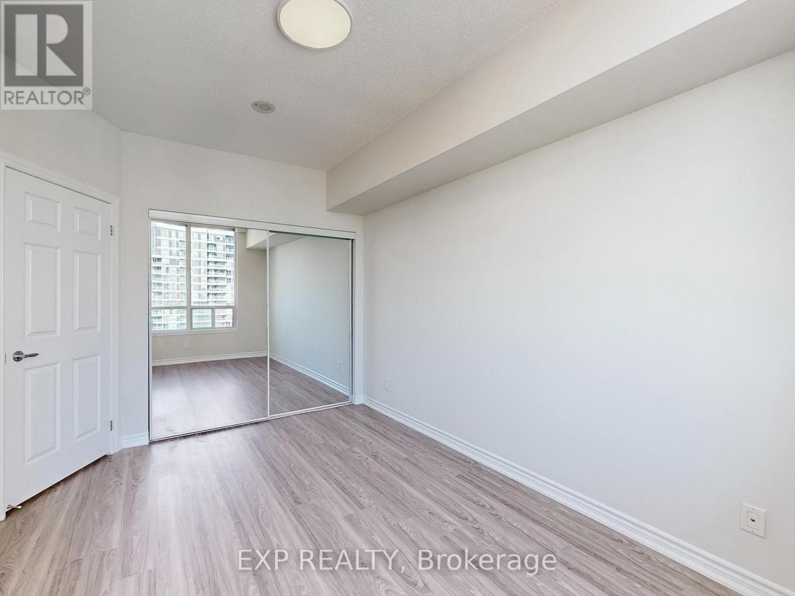 2509 - 3504 Hurontario Street, Mississauga, Ontario  L5B 1P2 - Photo 15 - W14091402