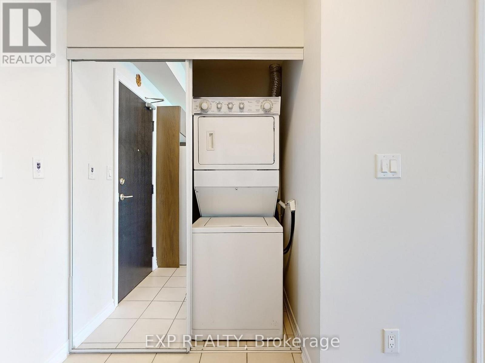2509 - 3504 Hurontario Street, Mississauga, Ontario  L5B 1P2 - Photo 19 - W14091402