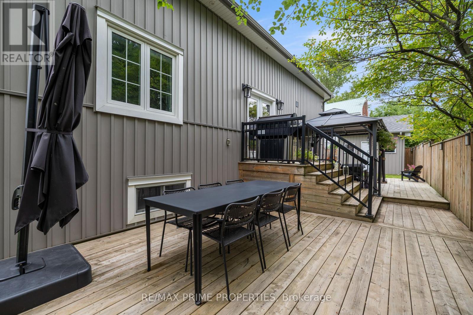 54 Valley Road, Whitchurch-Stouffville, Ontario  L4A 7X3 - Photo 8 - N14089176