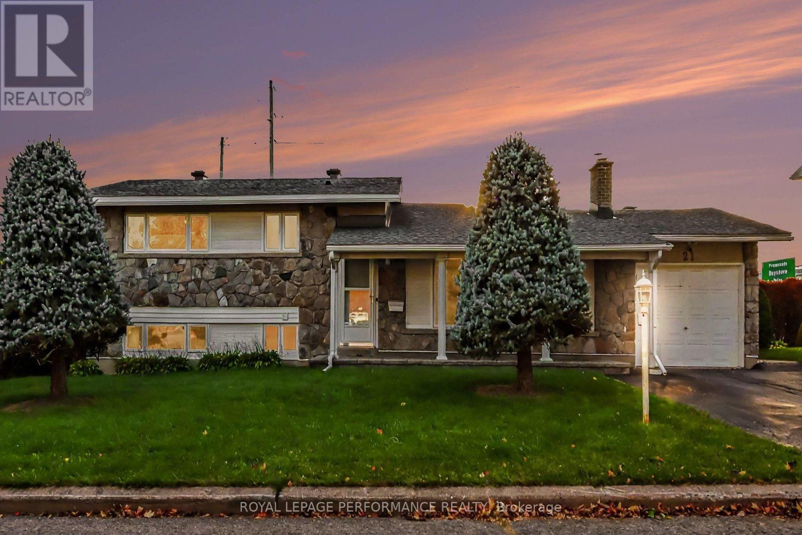 21 PULFORD CRESCENT, Ottawa, Ontario