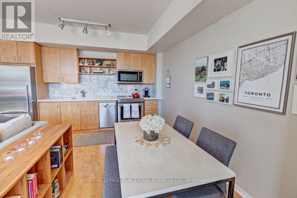 210 - 301 Markham Street, Toronto, Ontario  M6J 3X2 - Photo 12 - C14034358