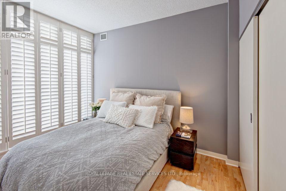 210 - 301 Markham Street, Toronto, Ontario  M6J 3X2 - Photo 13 - C14034358