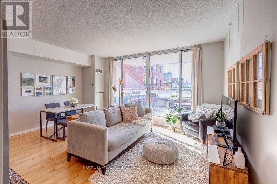 210 - 301 Markham Street, Toronto, Ontario  M6J 3X2 - Photo 7 - C14034358