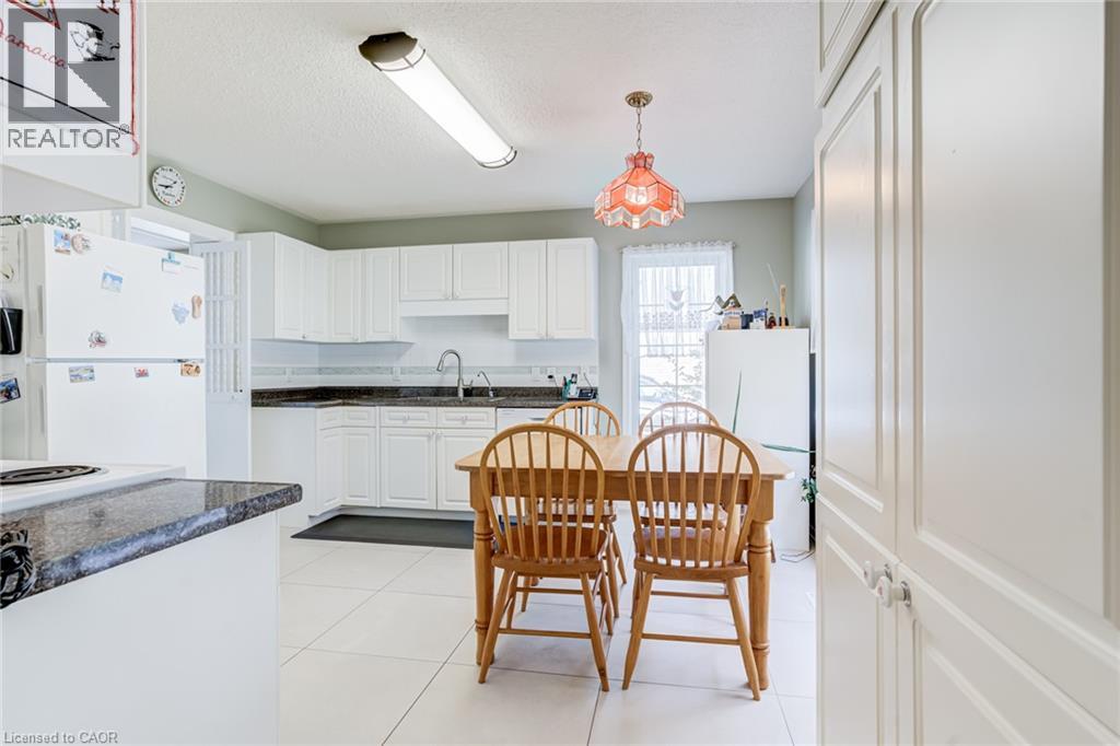 52 Pine Ridge Road, Wellington, Ontario N0B 1J0 - Photo 5 - 40870597