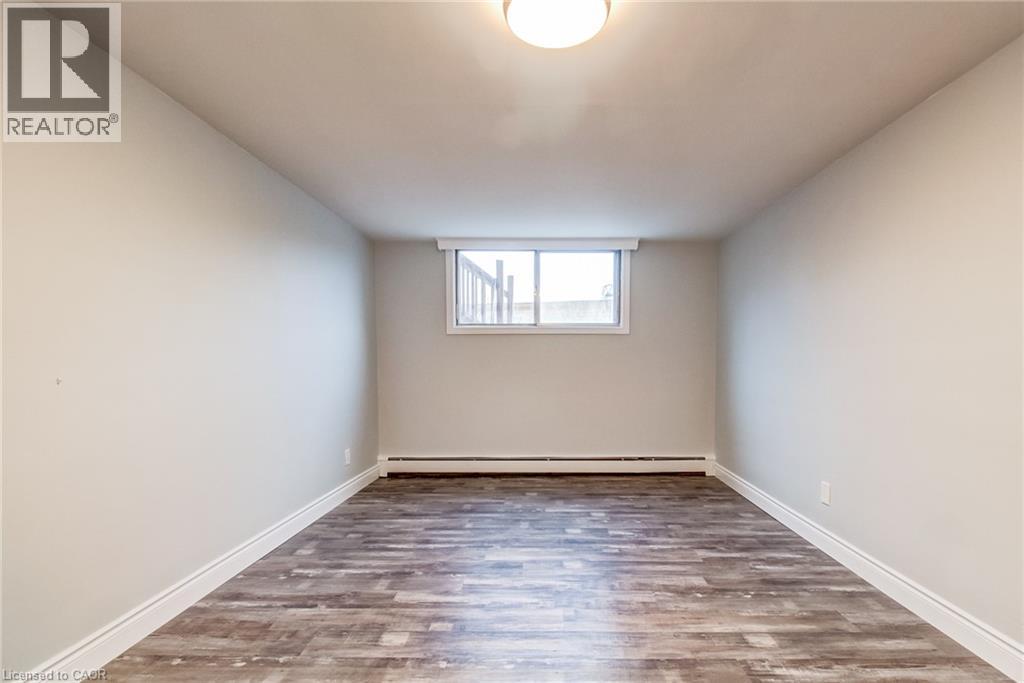 105 Dixon Street, Kitchener, Ontario  N2G 3E8 - Photo 36 - 40870789