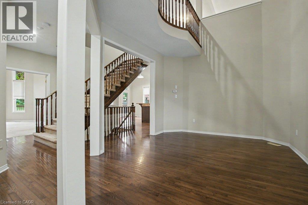 172 Valmont Court, Ancaster, Ontario  L9G 5A1 - Photo 6 - 40872077