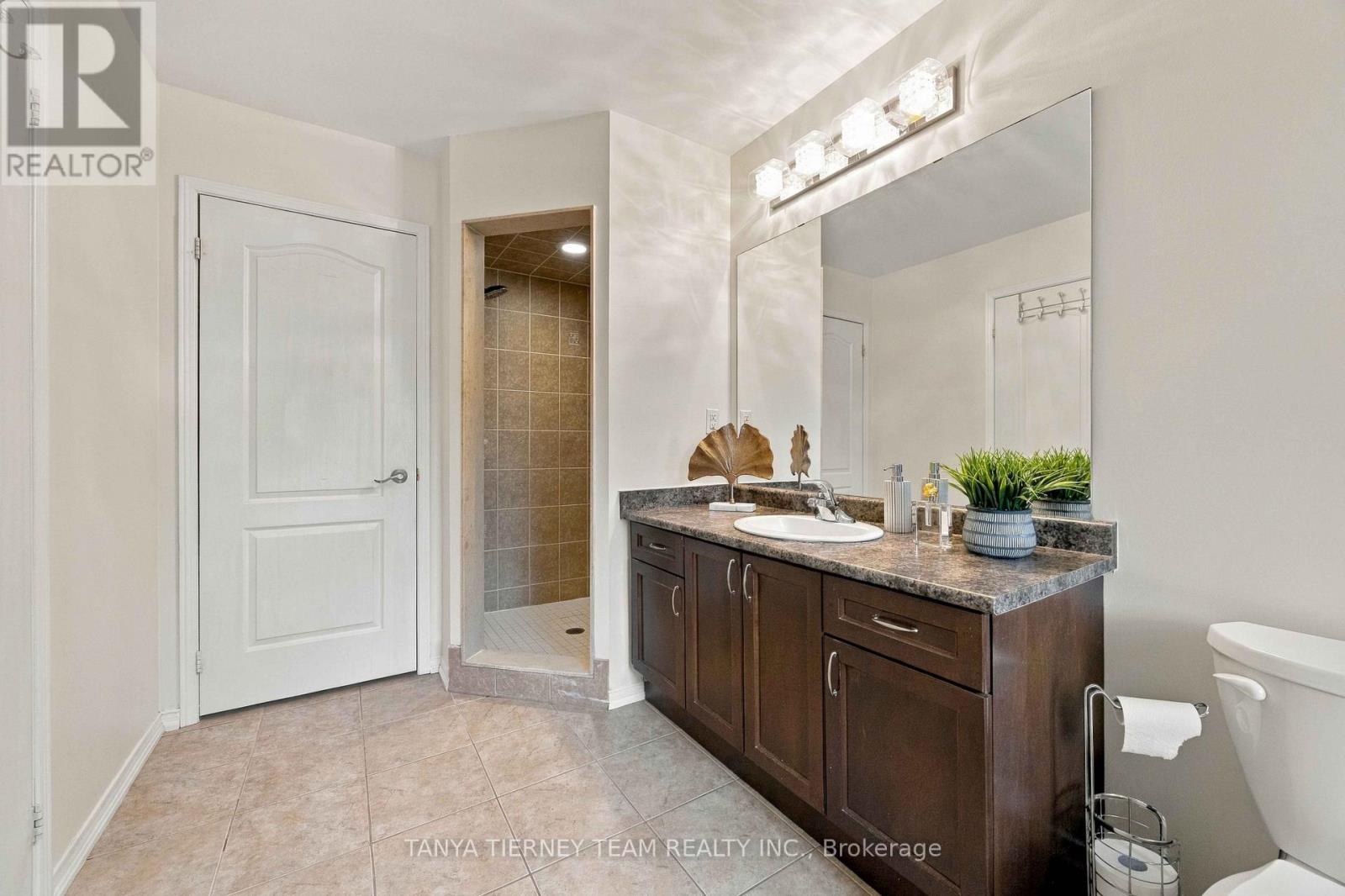 2 Delight Way, Whitby (Brooklin), Ontario  L1M 0E9 - Photo 29 - E14091440