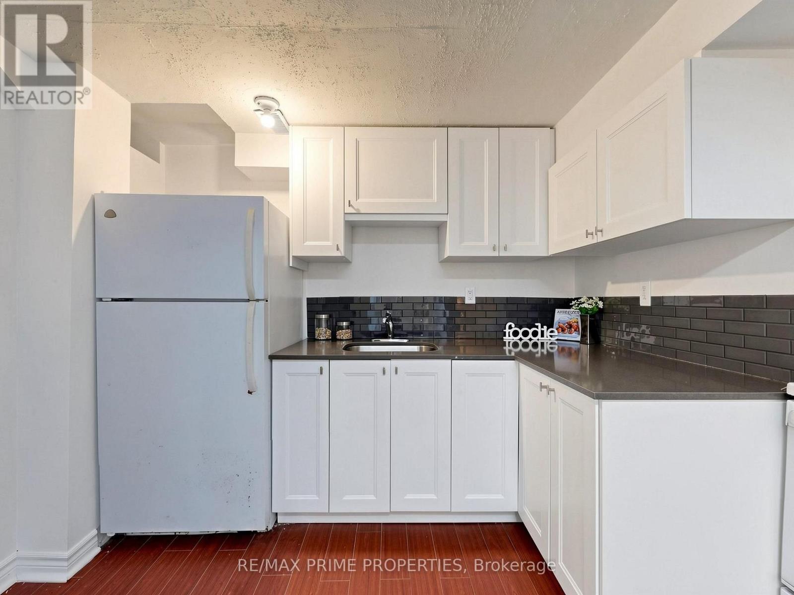 1629 Marshcourt Drive, Pickering, Ontario  L1V 6G8 - Photo 21 - E14091456